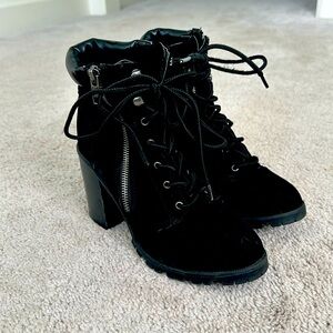 Qupid Black 4 Inch Heel Boots